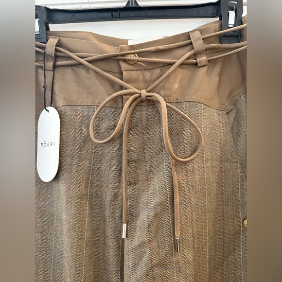 NWT ROARI Ronnie Trouser Pants in Camel Herringbone Brown Wool Cargo Size 2 - Picture 8 of 13